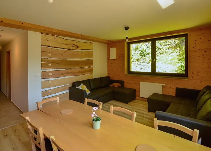 Apartmaji Nad Potokom *