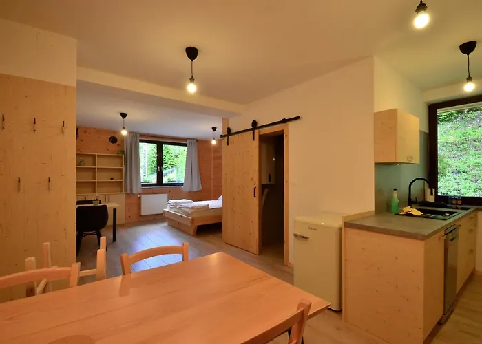 Apartmaji Nad Potokom