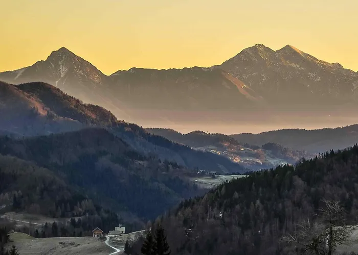 Apartmaji Nad Potokom